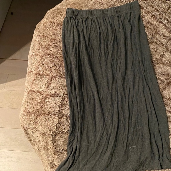 Garage Dresses & Skirts - Long maxi skirt